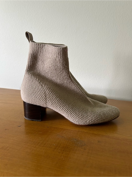 Everlane Shoes - Everlane The Glove Boot Bone Sz 9 Women's Stretch Rib Knit Ankle Bootie Neutral